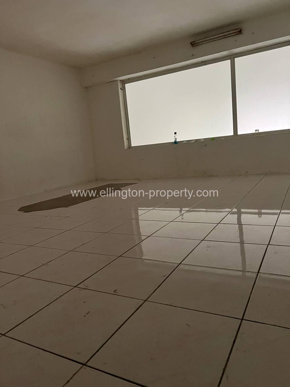 Shophouse For Rent In Daun Penh Area - Ellington Property