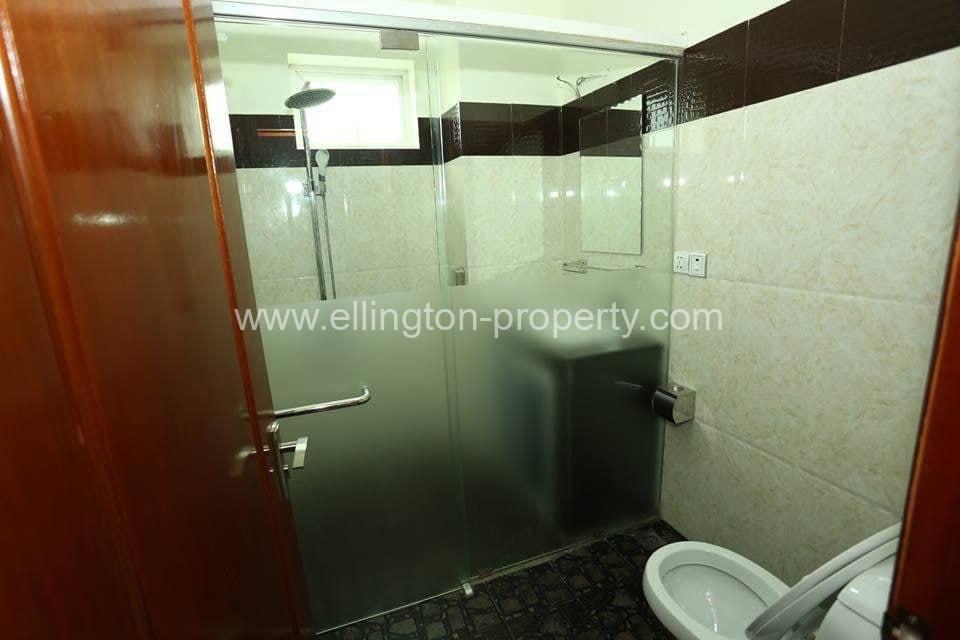 2 Bedrooms For Rent In Bkk3. - Ellington Property