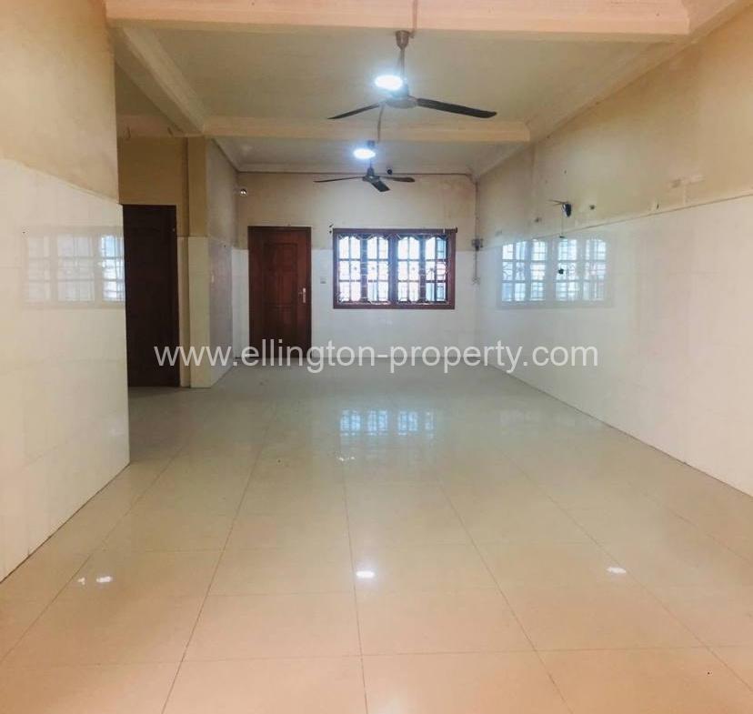 19 Bedrooms Flat House For Rent In - Ellington Property