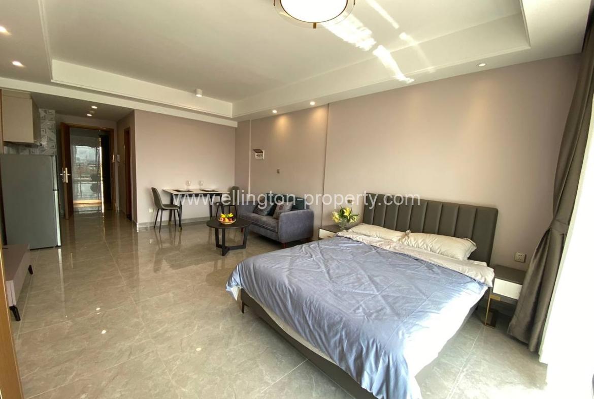 Studio Room For Rent In Tk. - Ellington Property
