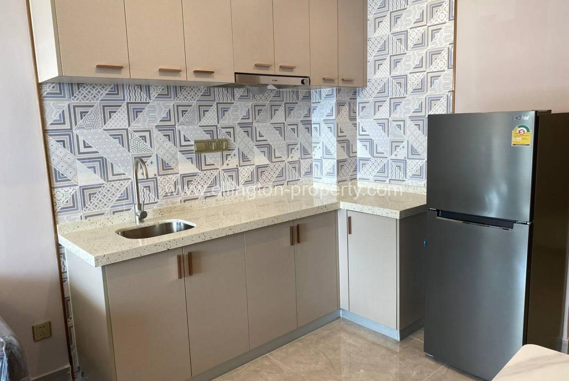 Studio Room For Rent In Tk. - Ellington Property
