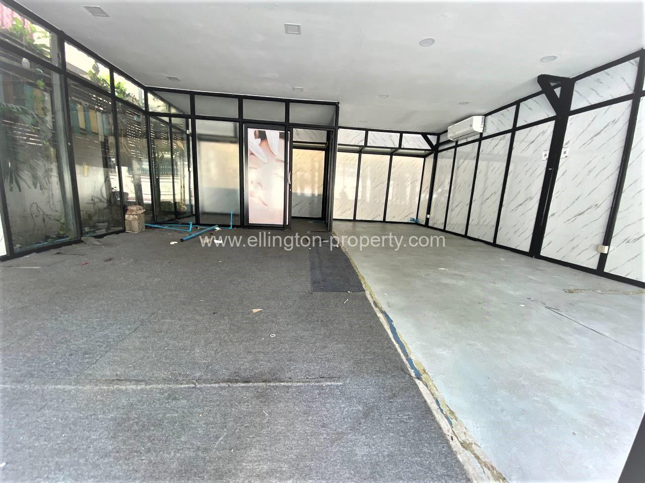 Shophouse For Rent In Bkk1. - Ellington Property