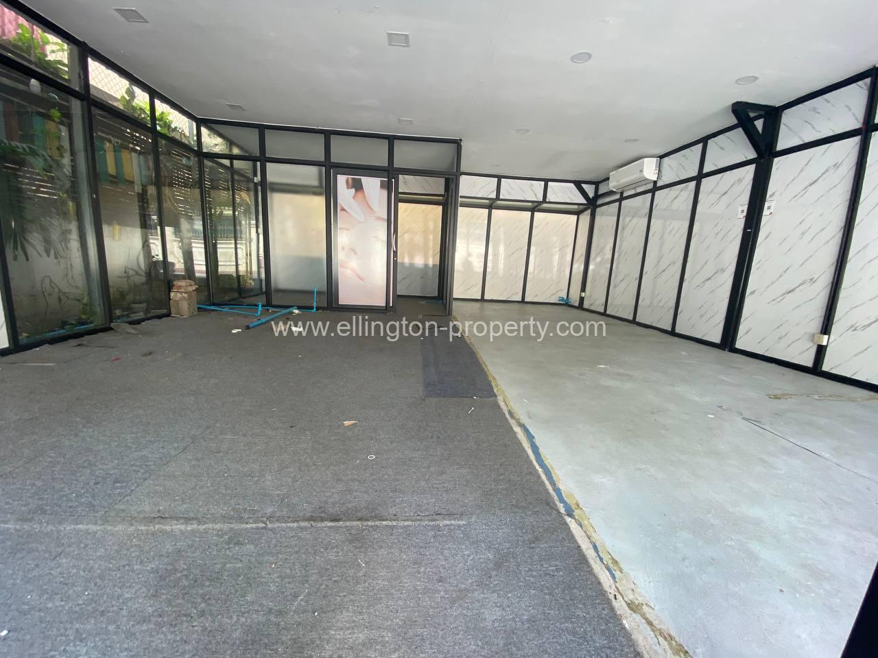 Shophouse For Rent In Bkk1. - Ellington Property