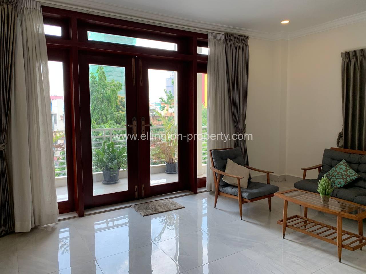 2 Bedrooms Apartment For Rent In Bkk3. - Ellington Property