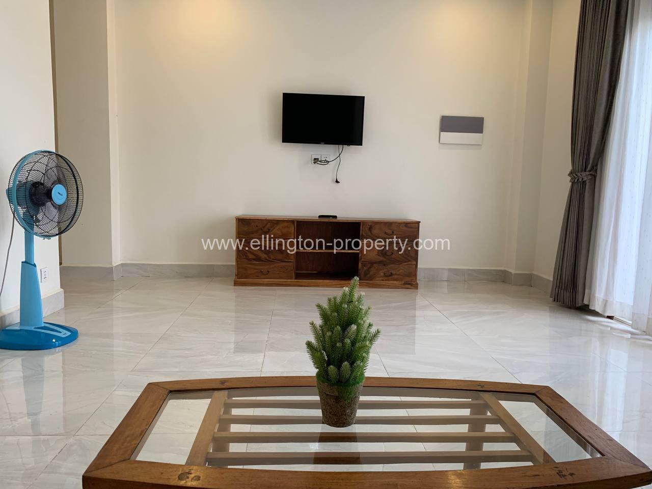 2 Bedrooms Apartment For Rent In Bkk3. - Ellington Property