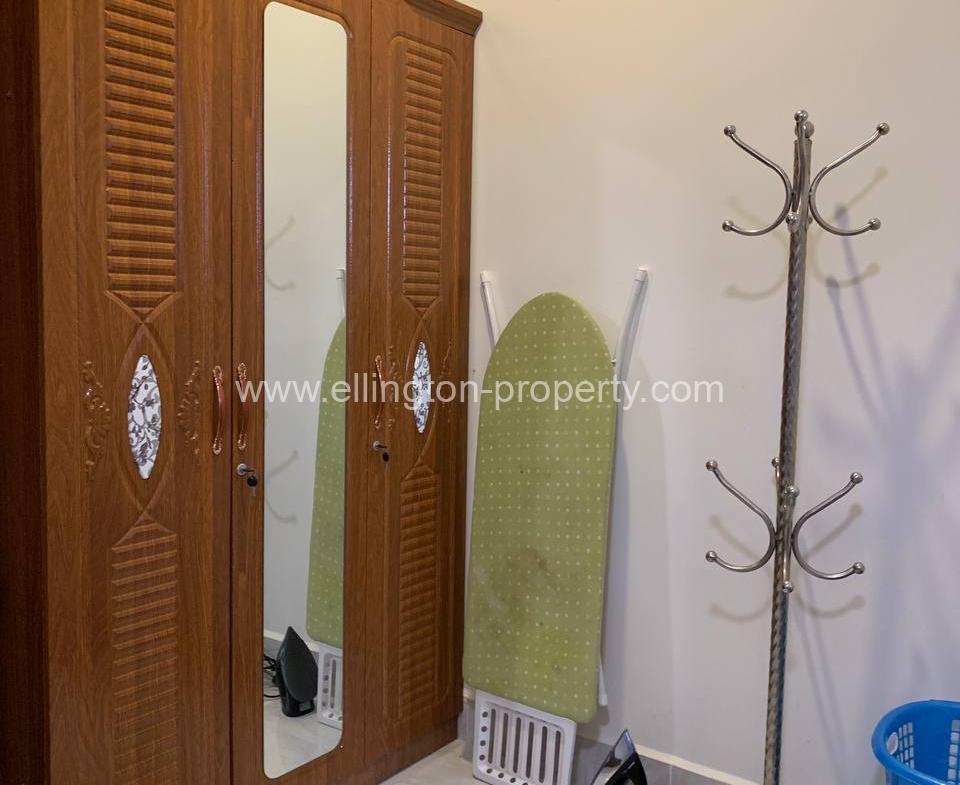 2 Bedrooms Apartment For Rent In Bkk3. - Ellington Property