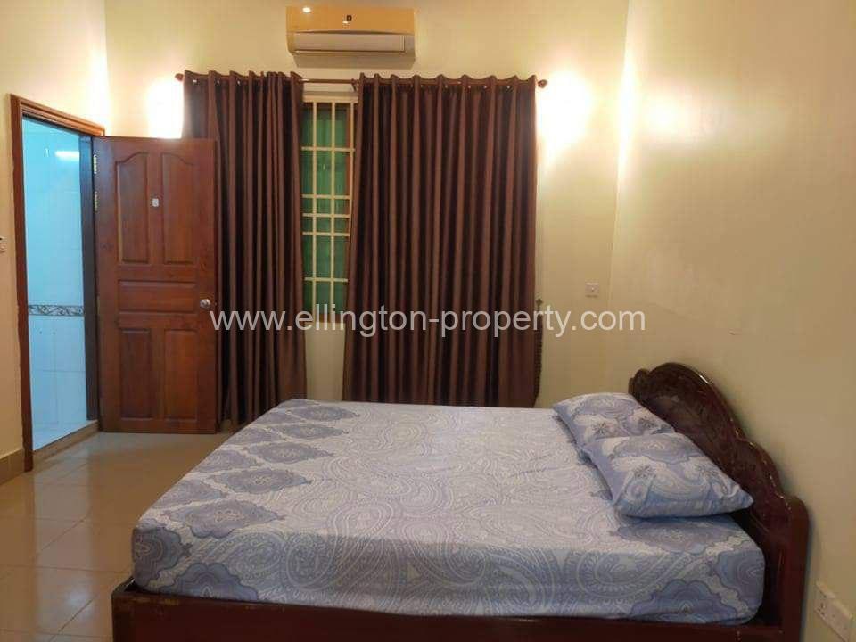 2 Bedrooms Apartment For Rent In Bkk3 Area. - Ellington Property