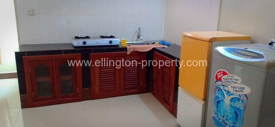 2 Bedrooms Apartment For Rent In Bkk3 Area. - Ellington Property