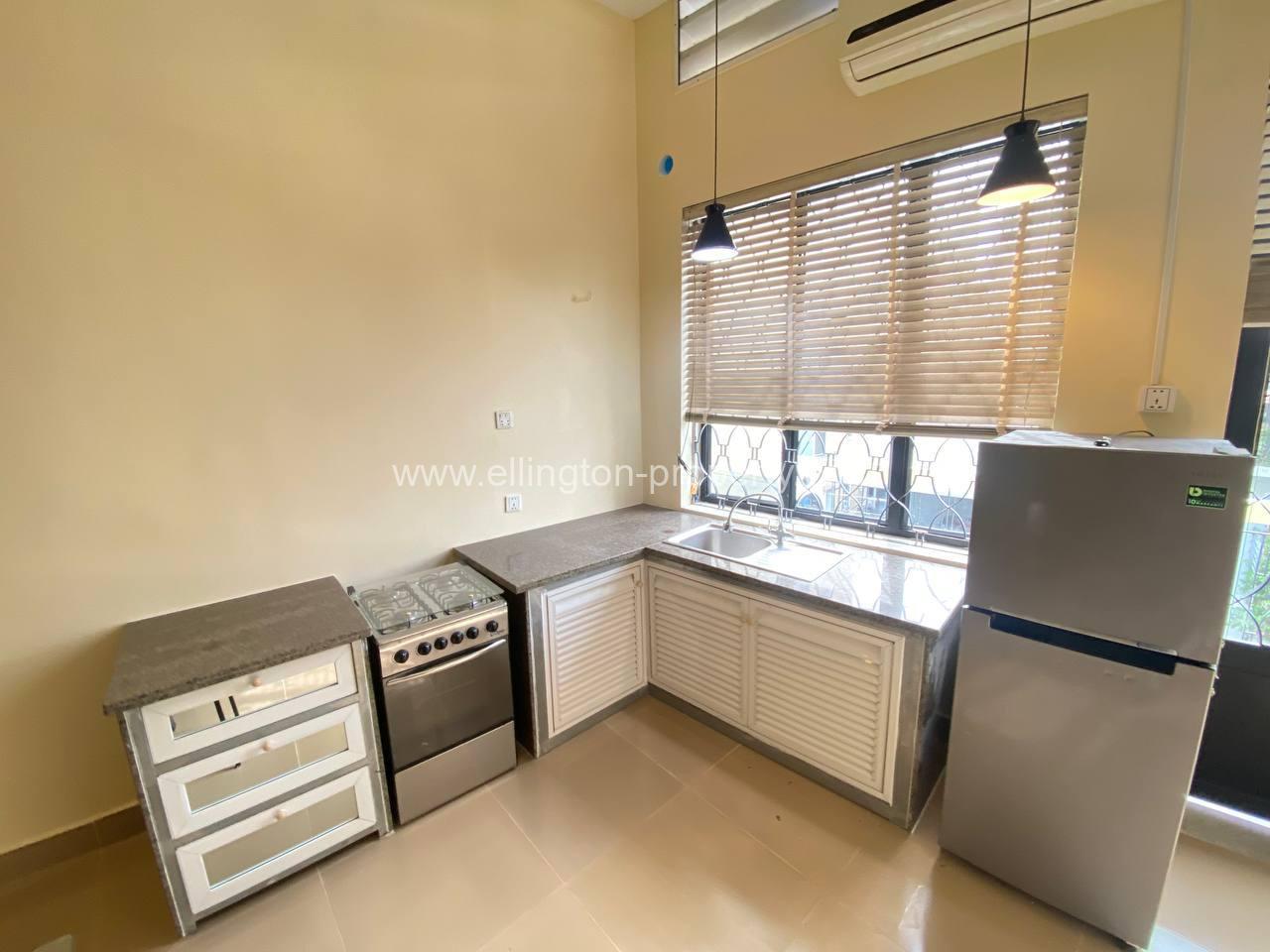 2 Bedrooms Apartment For Rent In Daun Penh Area. - Ellington Property