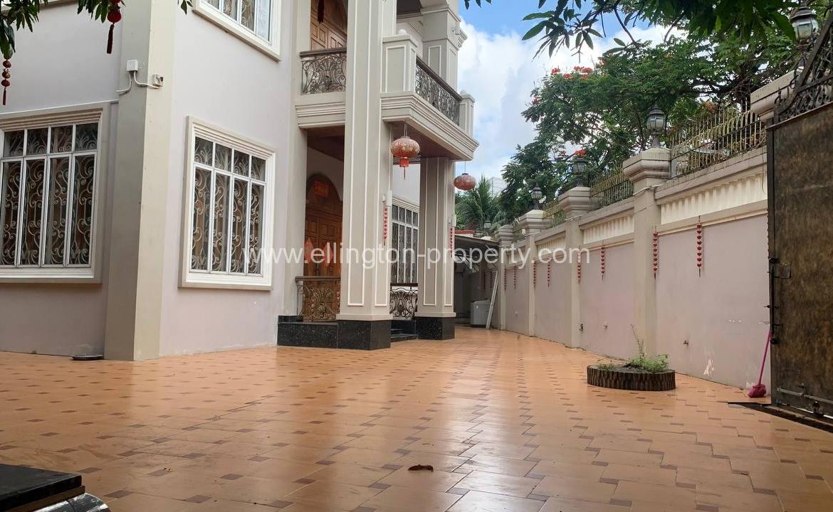 7 Bedrooms Villas For Rent In Tk Area. - Ellington Property