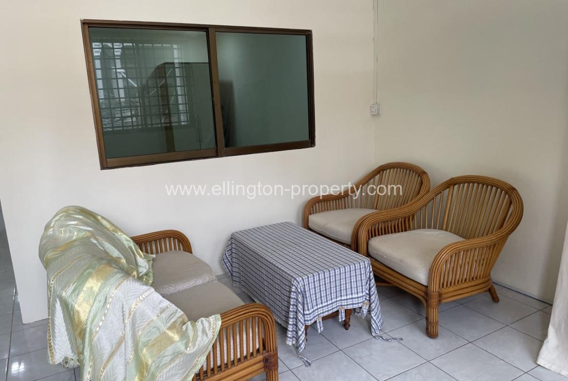 2 Bedrooms For Rent In Bkk3. - Ellington Property