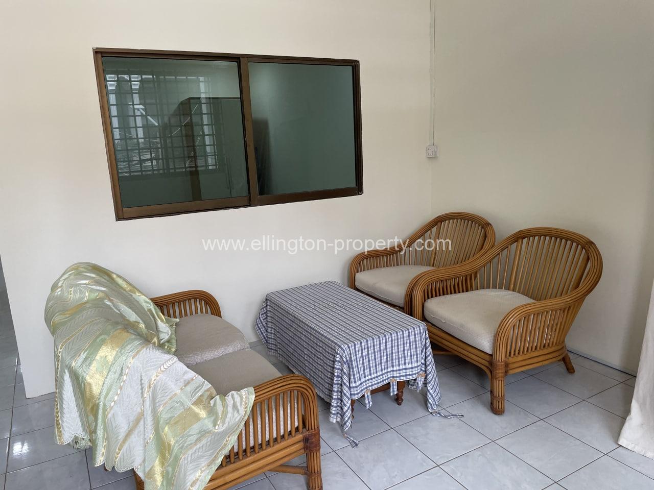 2 Bedrooms For Rent In Bkk3. - Ellington Property