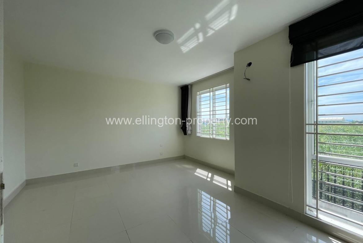 4 Bedrooms Villas For Rent In Chroy Changvar Rear. - Ellington Property