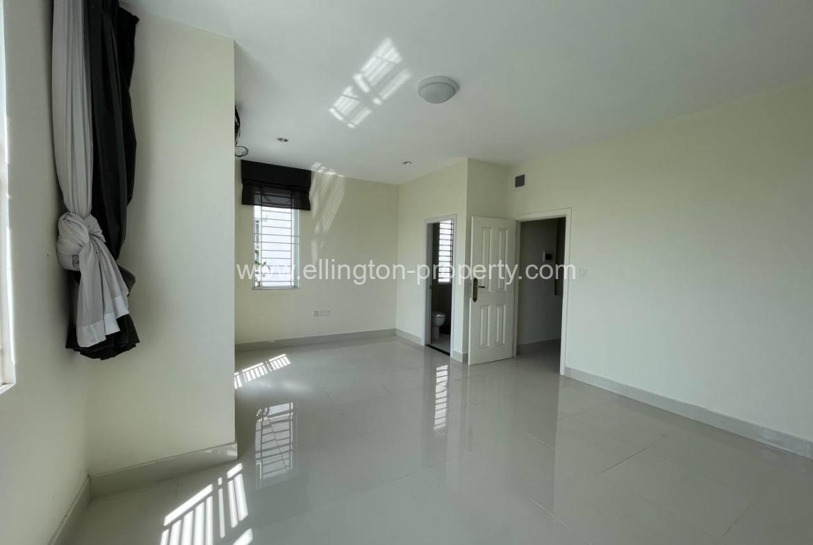 4 Bedrooms Villas For Rent In Chroy Changvar Rear. - Ellington Property