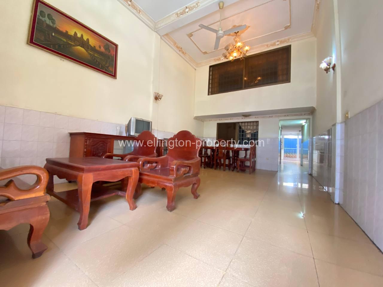 3 Bedrooms Apartment For Rent In Bkk1. - Ellington Property