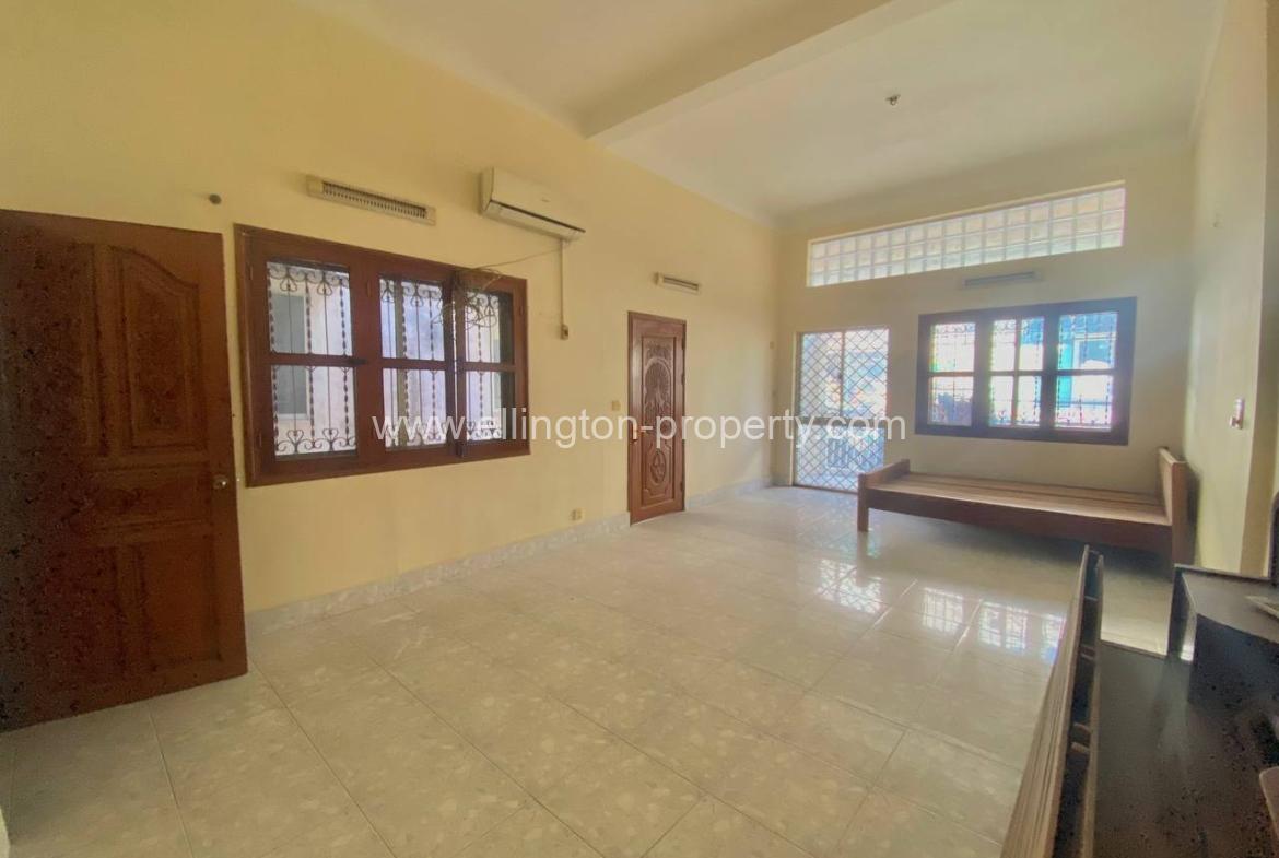 2 Bedrooms Apartment For Rent In Bkk2 Area. - Ellington Property