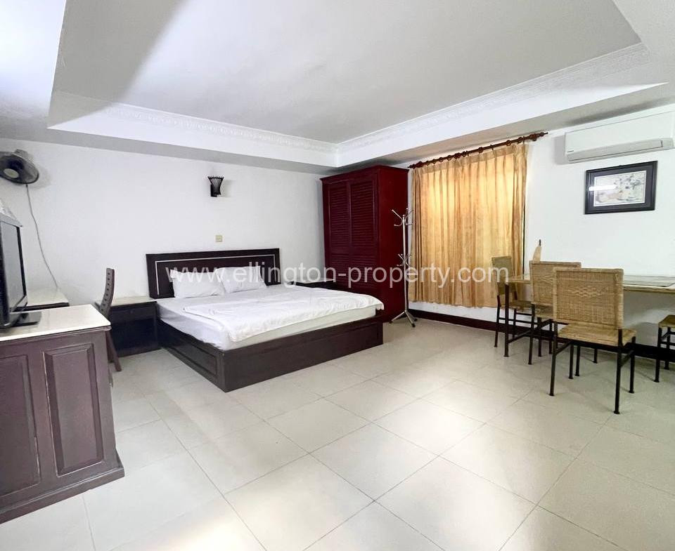 Studio Room For Rent In Daun Penh Area. - Ellington Property