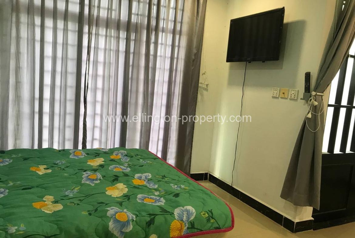 Studio For Rent In Tonle Bassac Area. - Ellington Property