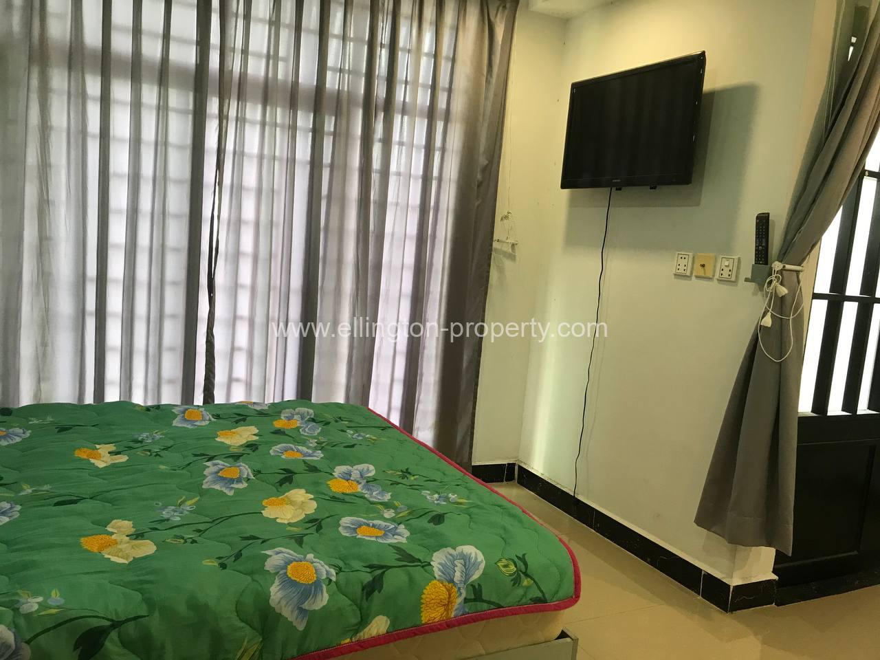 Studio For Rent In Tonle Bassac Area. - Ellington Property