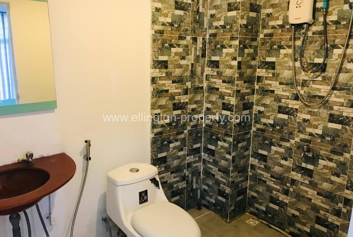 Studio For Rent In Tonle Bassac Area. - Ellington Property