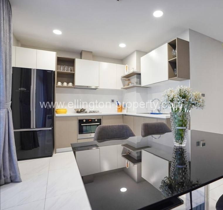 2 Bedrooms Apartment For Rent In Bkk3 Area. - Ellington Property