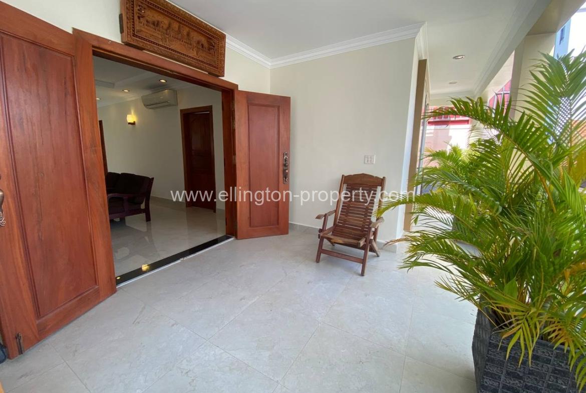 2 Bedrooms Apartment For Rent In Daun Penh Area. - Ellington Property