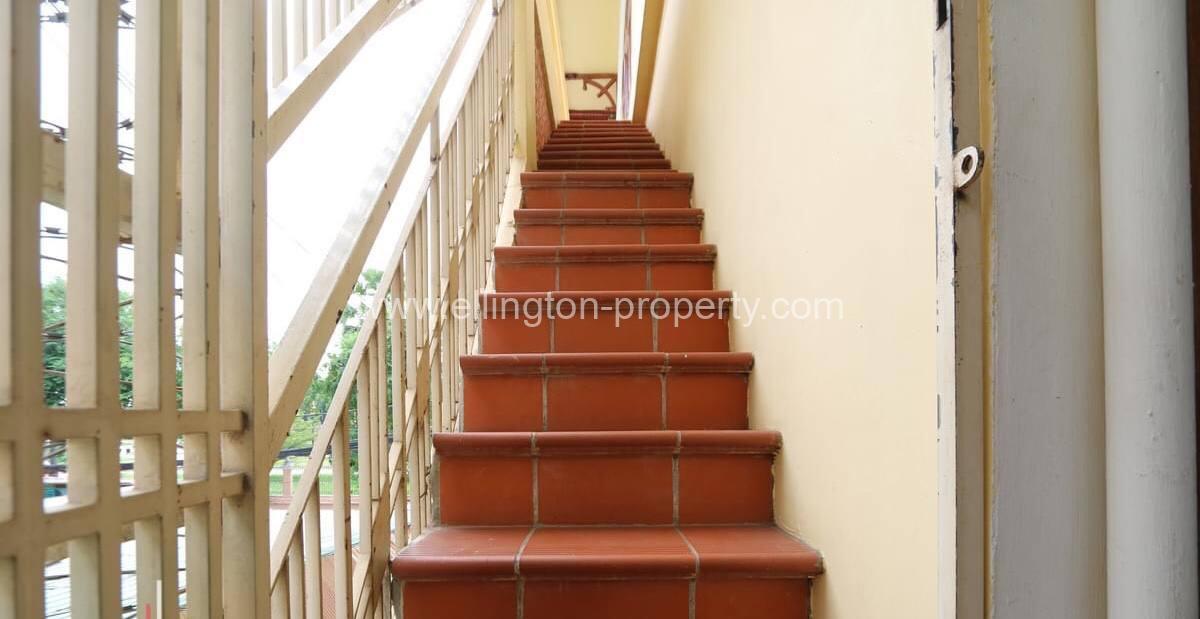 2 Bedrooms Apartment For Rent In Daun Penh Area. - Ellington Property