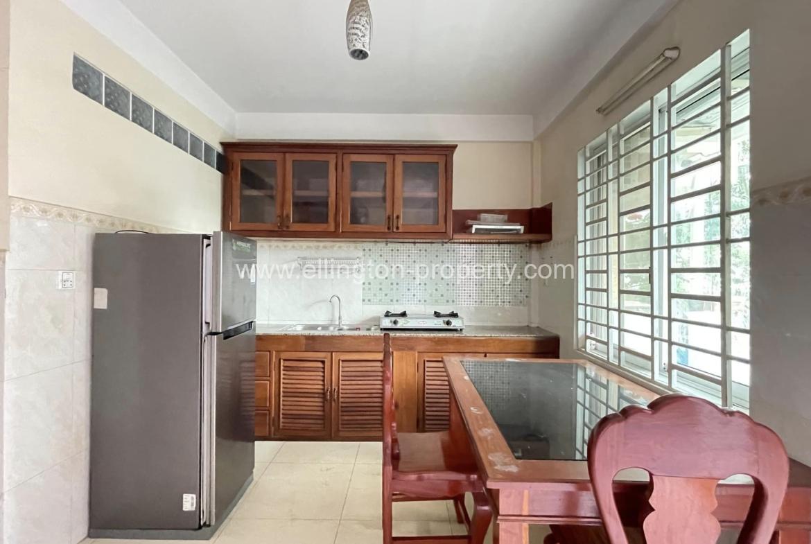 2 Bedrooms Apartment For Rent - Ellington Property