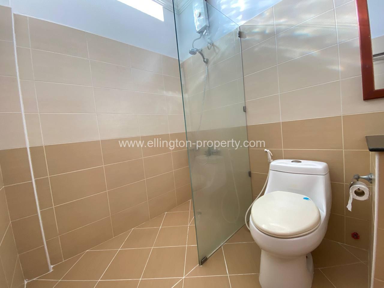 2 Bedrooms Apartment For Rent In Daun Penh Area. - Ellington Property