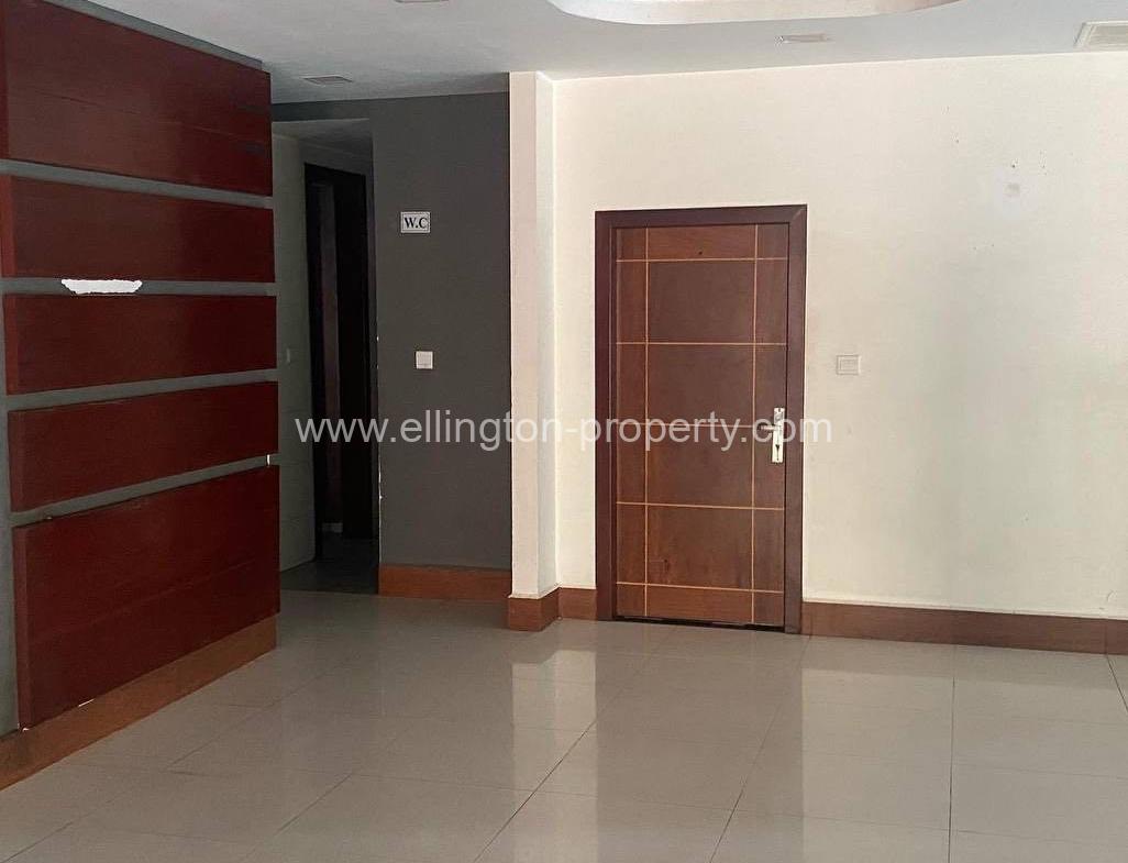 Building For Rent In 7 Makara Arae. - Ellington Property