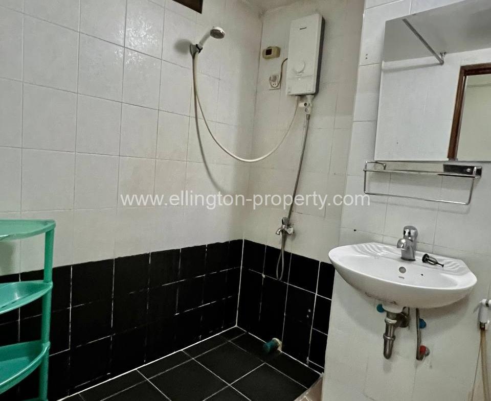 2 Bedrooms Apartment For Rent In 7 Makara Area. - Ellington Property