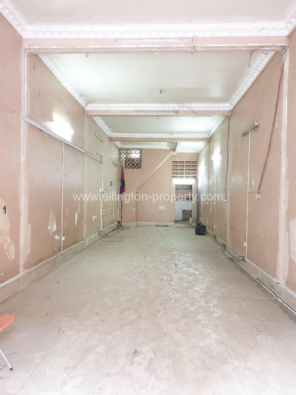 Shophouse For Rent In 7 Makara Area. - Ellington Property