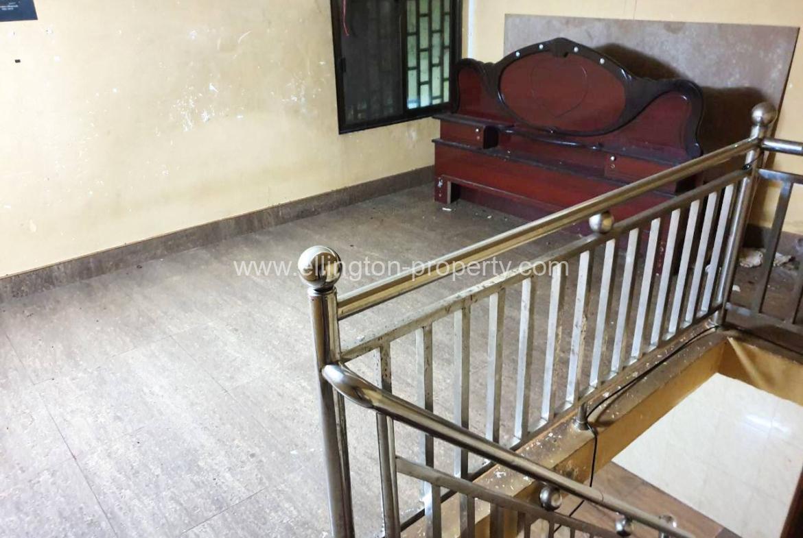 Shophouse For Rent In 7 Makara Area. - Ellington Property