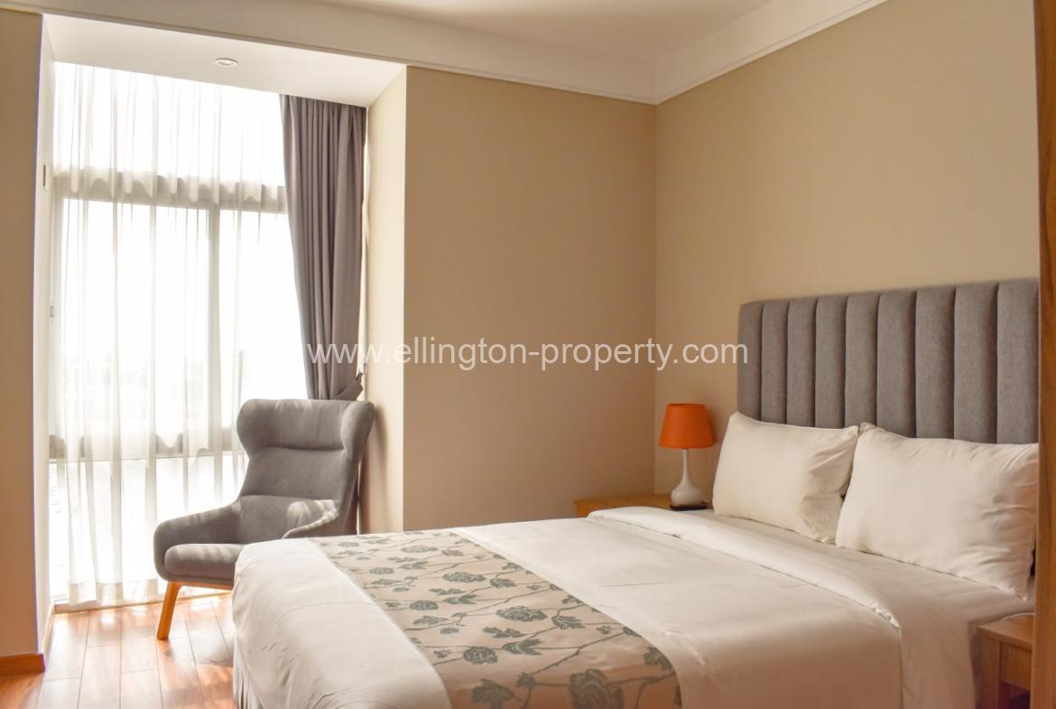 2 Bedrooms Apartment For Rent In Tonle Bassac Area. - Ellington Property