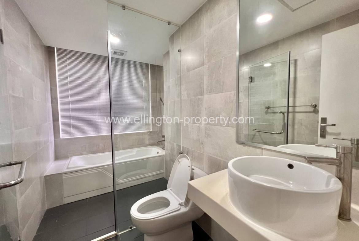 3 Bedrooms Service Apartment For Rent In Bkk1 - Ellington Property