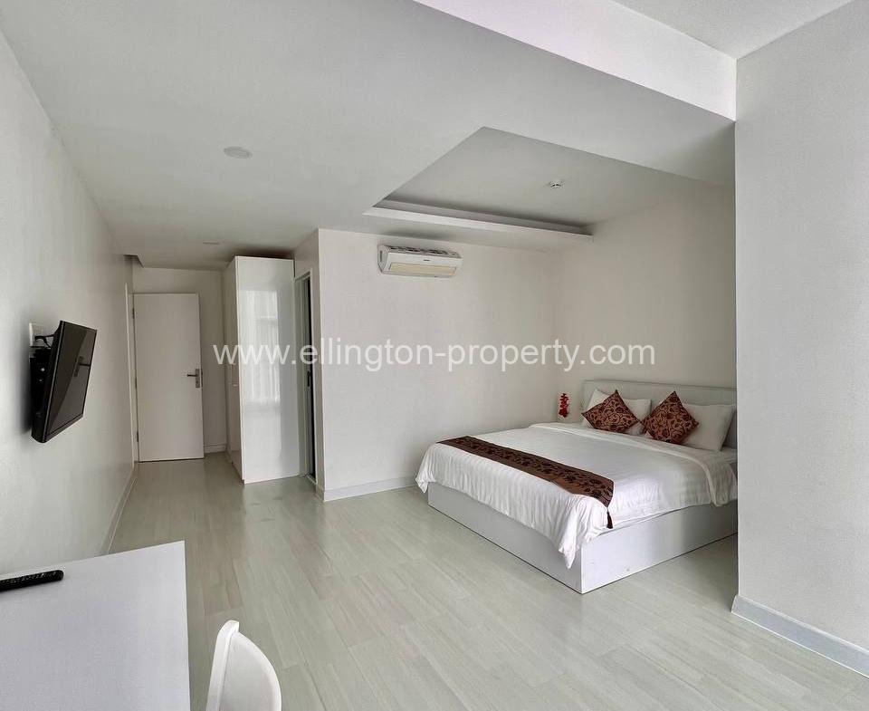 3 Bedrooms Service Apartment For Rent In Bkk1 - Ellington Property