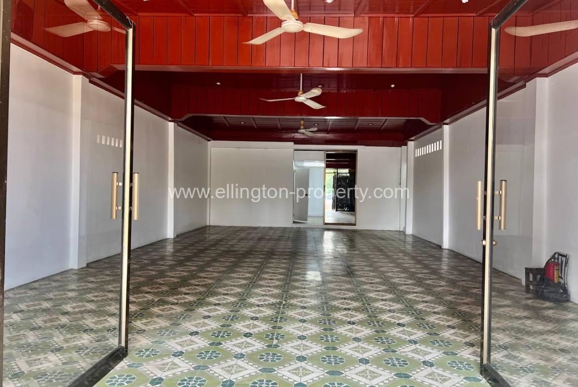 Shophouse For Rent In Daun Penh Area. - Ellington Property