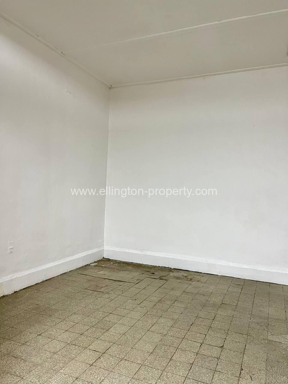 Shophouse For Rent In Daun Penh Area. - Ellington Property