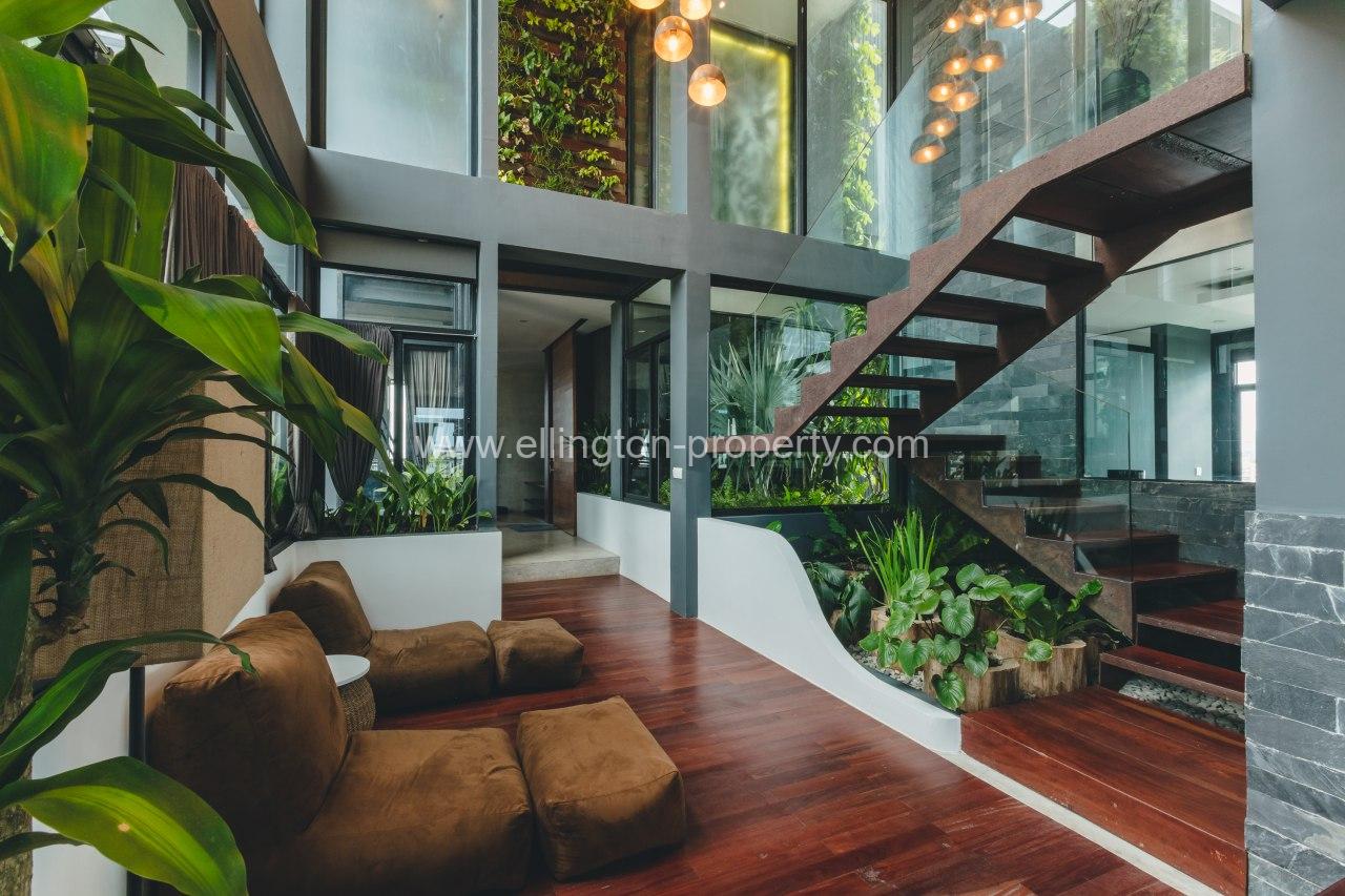 4 Bedrooms Apartment For Rent In Tonle Bassac Area. - Ellington Property