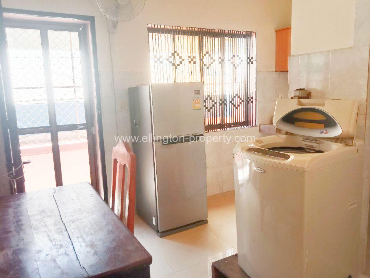 2 Bedrooms Apartment For Rent In Daun Penh Area. - Ellington Property