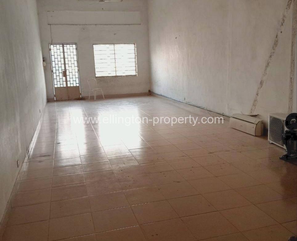 House For Rent In Daun Penh Area. - Ellington Property