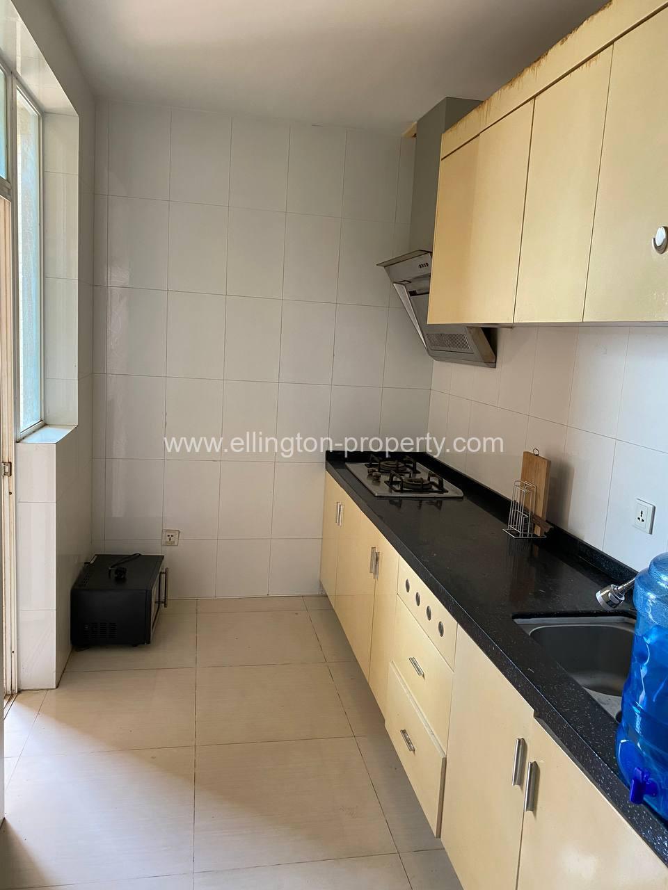 2 Bedrooms Service Apartment For Rent - Ellington Property