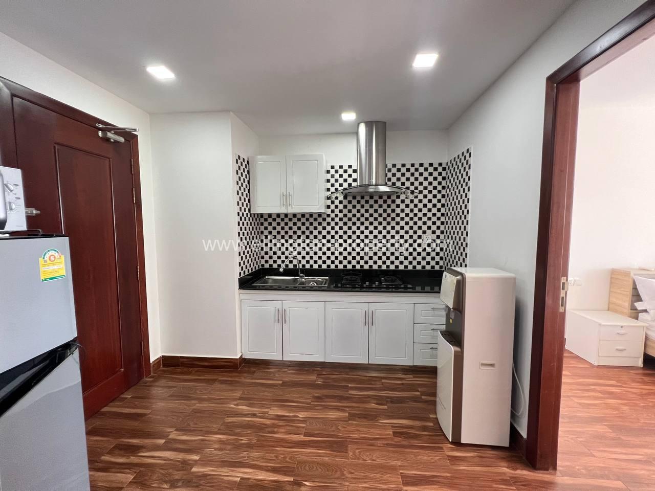 1 Bedroom Service Apartment For Rent - Ellington Property