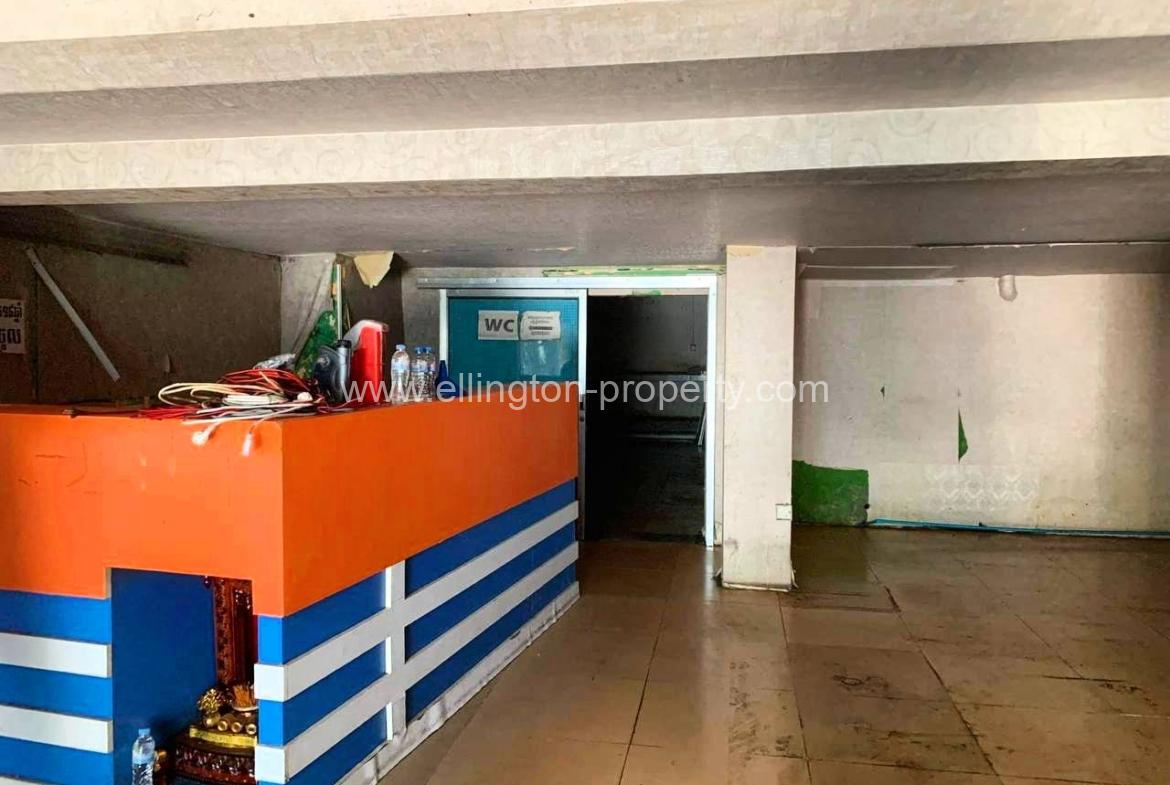 Shophouse For Rent In Daun Penh - Ellington Property