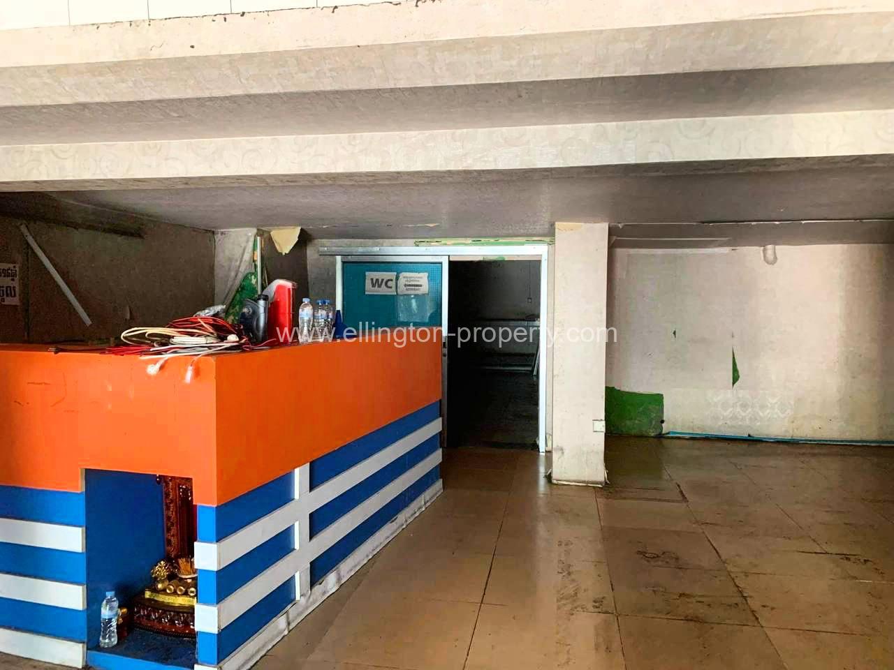 Shophouse For Rent In Daun Penh - Ellington Property