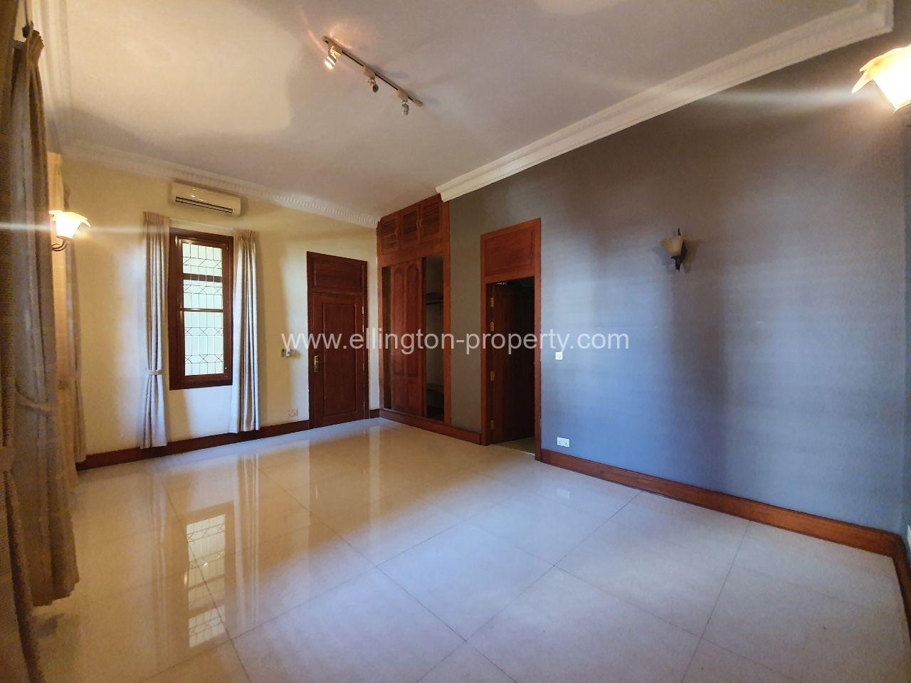 8 Bedrooms Villa For Rent Bkk1 - Ellington Property