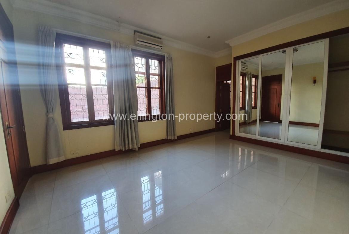 8 Bedrooms Villa For Rent Bkk1 - Ellington Property