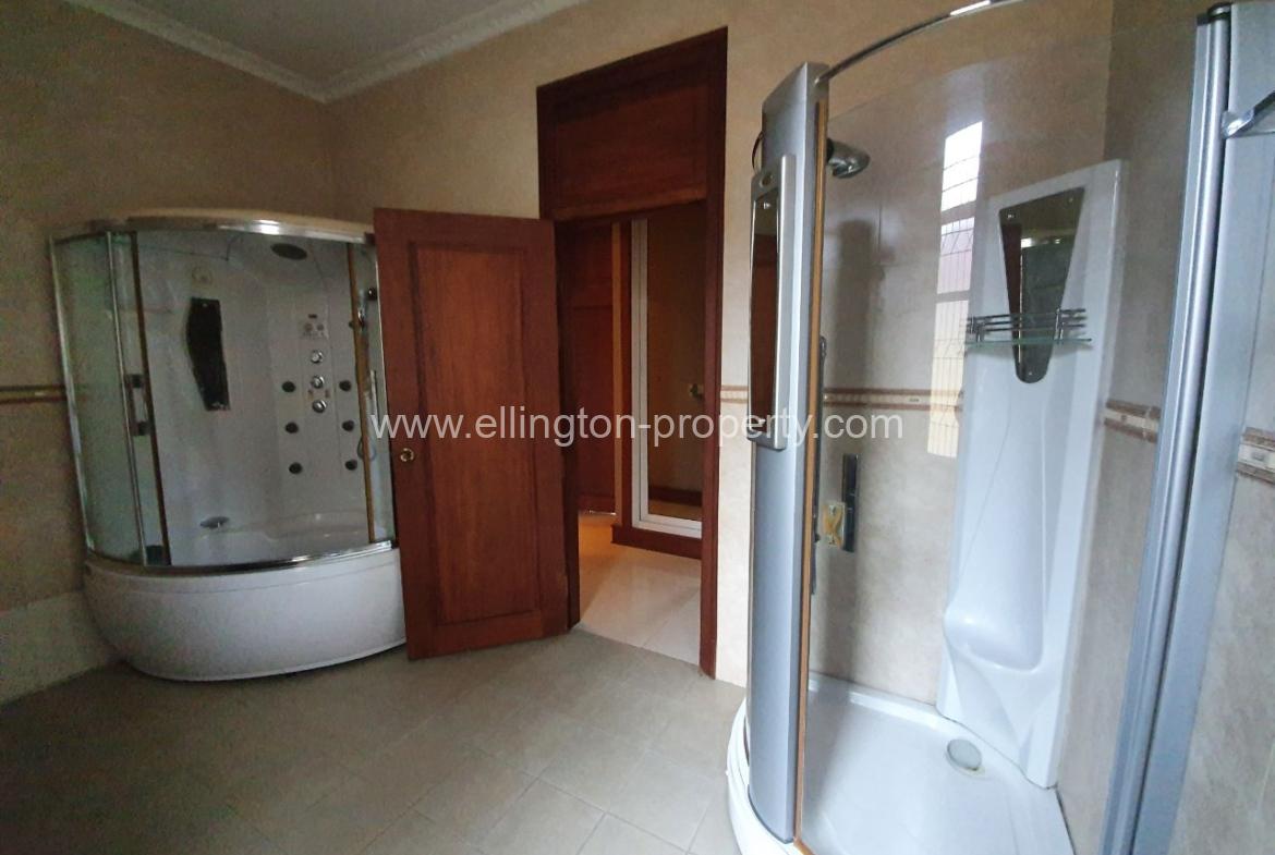 8 Bedrooms Villa For Rent Bkk1 - Ellington Property