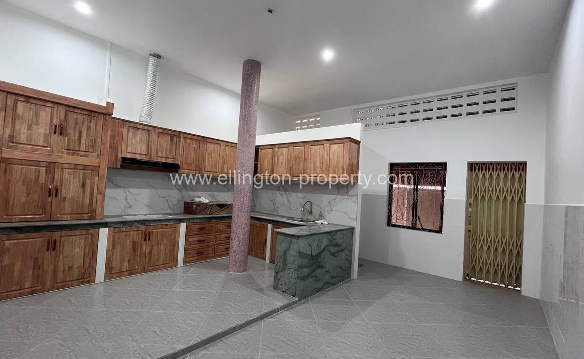 10 Bedrooms House For Rent Daun Penh - Ellington Property