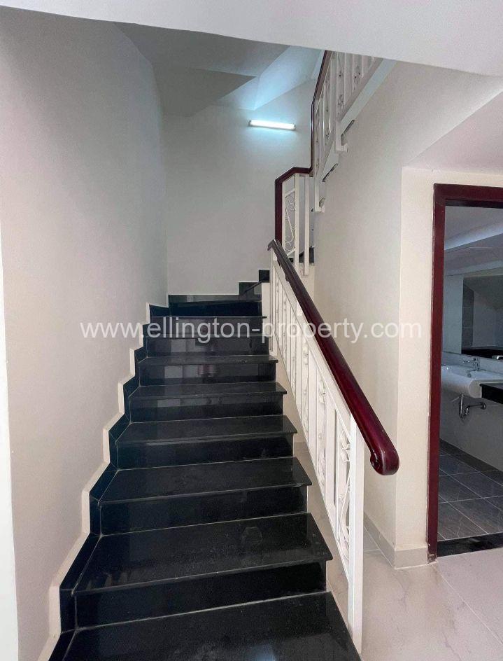 5 Bedrooms Flathouse For Rent In Chroy Changvar - Ellington Property